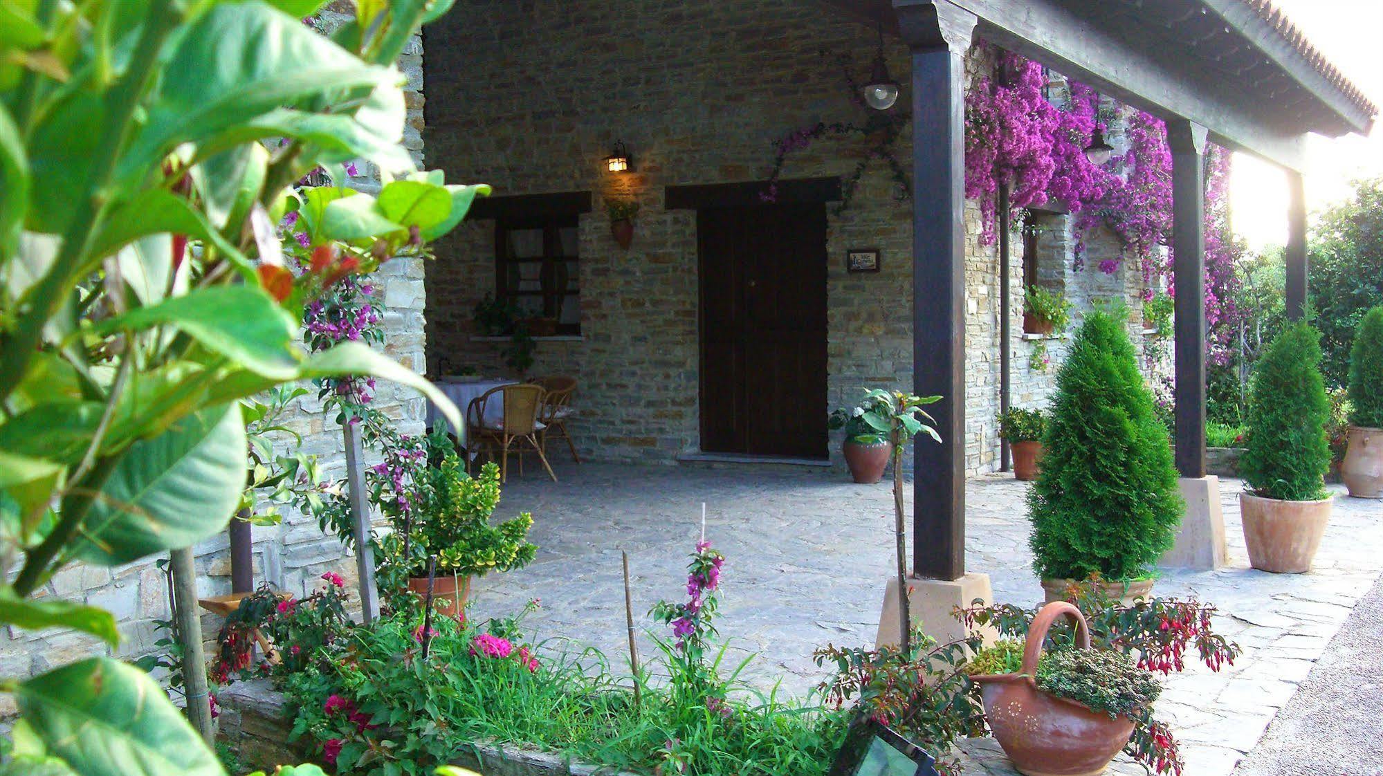 Hotel Rural Casona De Cefontes Kültér fotó